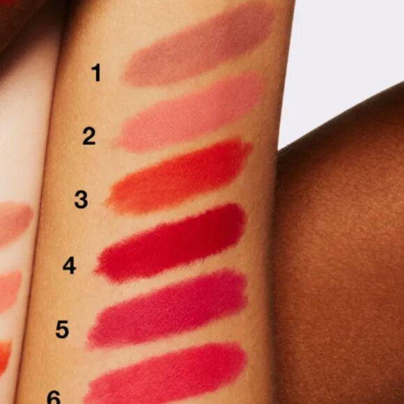 MAC Retro Matte Lipstick – “All Fired Up” (701) Bright Fuchsia Red - Picture 3 of 3